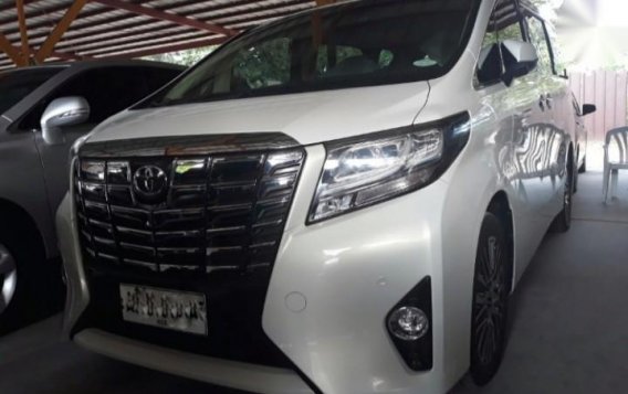 Selling White Toyota Alphard 2016 in Manila