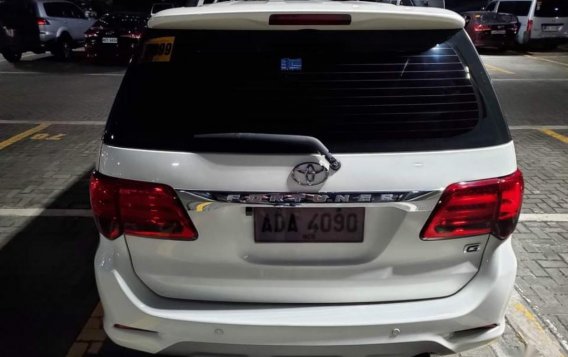 Pearl White Toyota Fortuner 2015 for sale in San Mateo-7