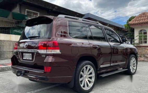 Red Toyota Land Cruiser 2018 for sale in Manila-4