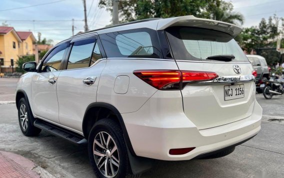 Selling Pearl White Toyota Fortuner 2016 in Quezon -4