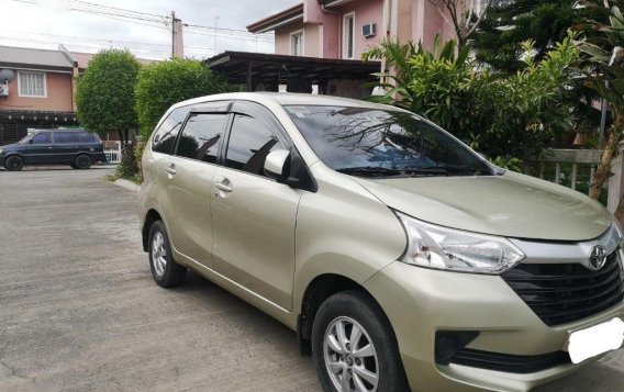 Selling Pearl White Toyota Avanza 2017 in Marilao