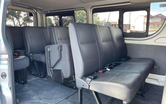 Selling Grey Toyota Hiace 2020 in Parañaque-8