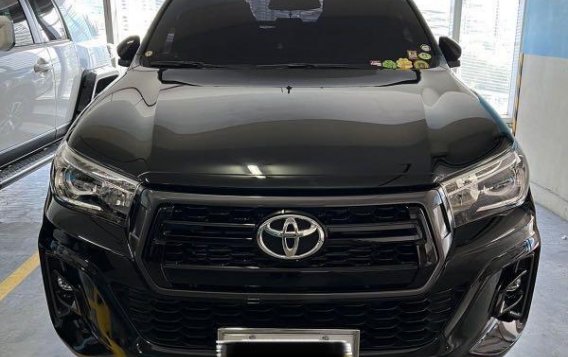 Selling Black Toyota Hilux 2016 in Mandaluyong