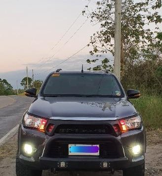 Silver Toyota Hilux 2020 for sale in Marilao-2