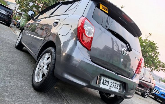 Selling Grey Toyota Wigo 2015 in Manila-4