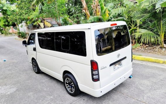Selling White Toyota Hiace 2015 in Bacoor-5