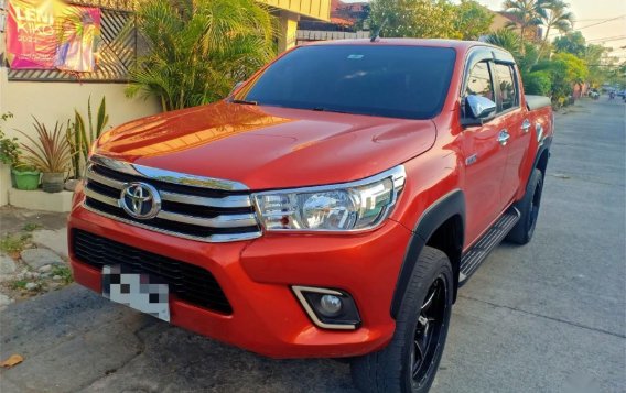 Orange Toyota Hilux 2017 for sale in Angeles 