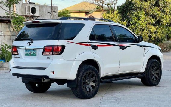 Sell White 2007 Toyota Fortuner in Parañaque-4