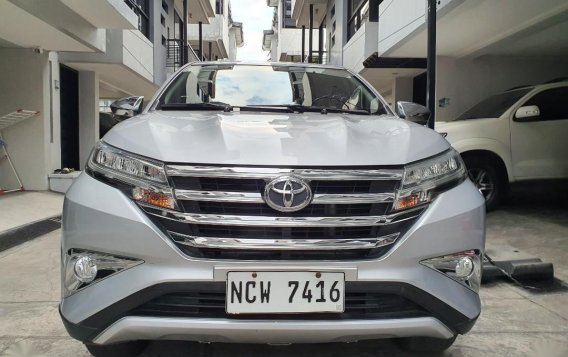 Selling Silver Toyota Rush 2018 in Quezon City-1