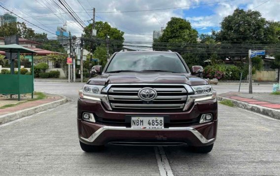Selling Red Toyota Land Cruiser 2018 in Quezon City-2