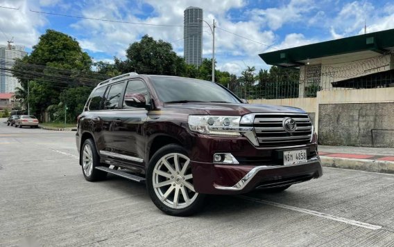 Selling Red Toyota Land Cruiser 2018 in Quezon City