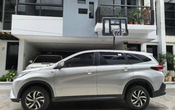 Selling Silver Toyota Rush 2018 in Quezon City-4