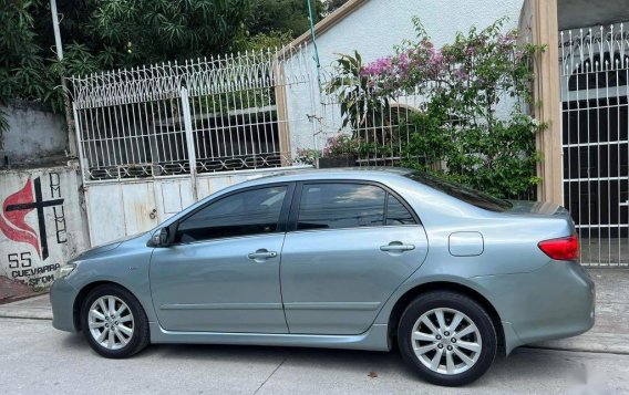 Silver Toyota Corolla Altis 2010 for sale in Manila-2