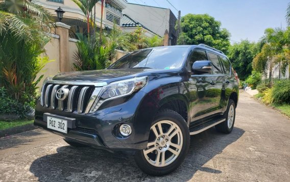 Sell Black 2012 Toyota Land Cruiser in Malabon-2