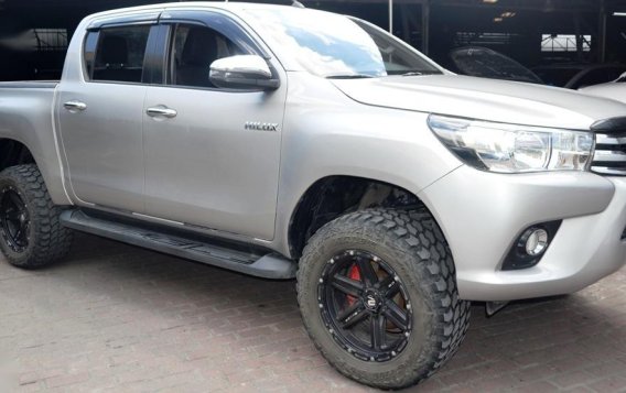 Selling Silver Toyota Hilux 2018 in Pasig