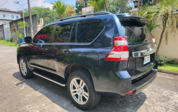 Sell Black 2012 Toyota Land Cruiser in Malabon-5