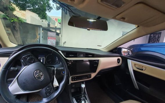 Selling Black Toyota Corolla altis 2019 in Las Piñas-3