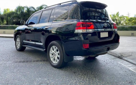 Black Toyota Land Cruiser 2019 for sale in Automatic-4