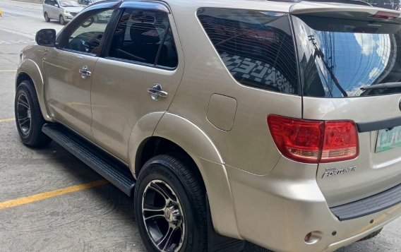 Sell Silver 2008 Toyota Fortuner in Quezon City-3