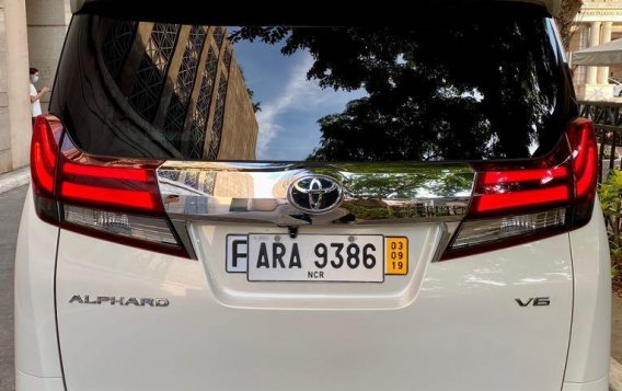 Sell Pearl White 2016 Toyota Alphard in Manila-7