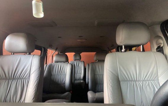 Selling White Toyota Hiace Super Grandia 2018 in Manila-5