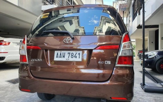 Brown Toyota Innova 2015 for sale in Automatic-8