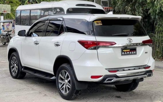 Pearwhite Toyota Fortuner 2017 for sale in Manila-2