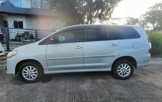 Selling Silver Toyota Innova 2014 in Quezon City-1