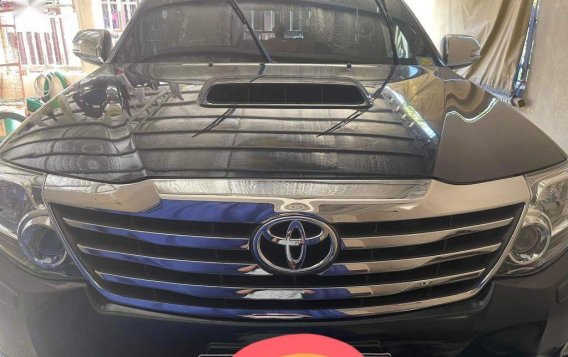Black Toyota Fortuner 2015 for sale in Automatic-1