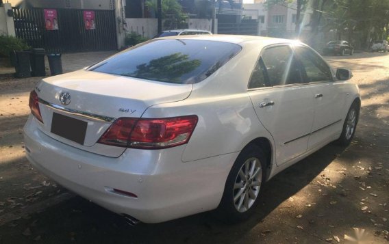Selling Pearl White Toyota Camry 2010 in Quezon City-7