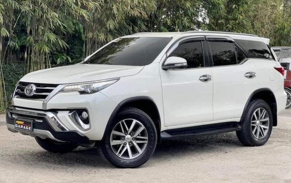Pearwhite Toyota Fortuner 2017 for sale in Manila-1