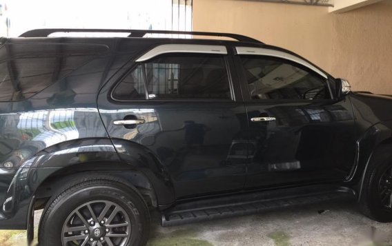 Black Toyota Fortuner 2015 for sale in Automatic