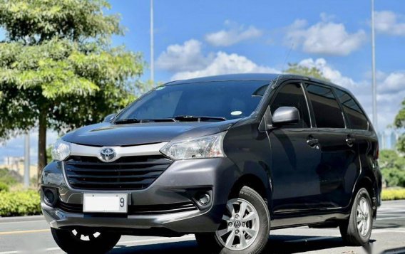 Selling Grey Toyota Avanza 2016 in Makati-1