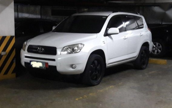 Sell White 2007 Toyota Rav4 in Quezon City-1