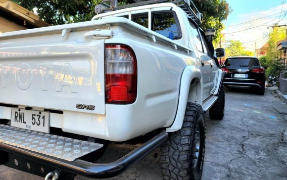 White Toyota Hilux 1999 for sale in Bacoor-4