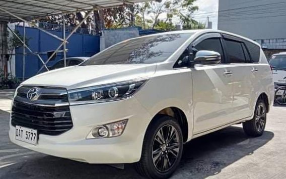 Selling White Toyota Innova 2021 in Quezon City-1