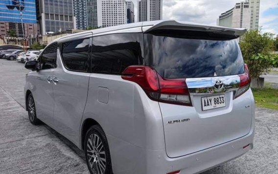 Sell Silver 2016 Toyota Alphard in Pasig-7