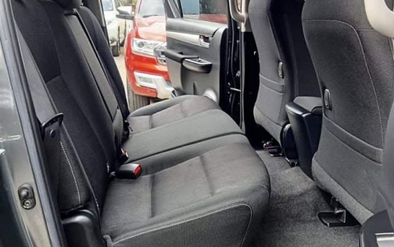 Selling Grey Toyota Hilux 2020 in Quezon City-3