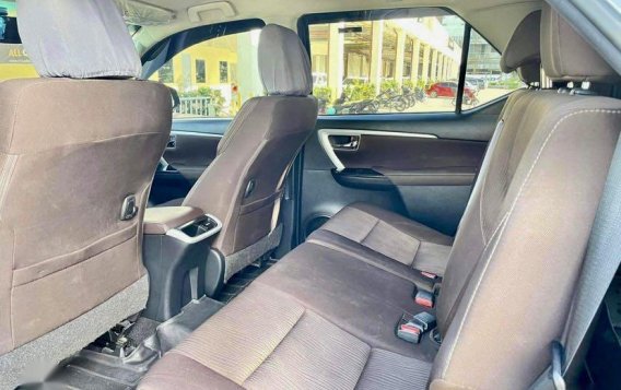 Grey Toyota Fortuner 2018 for sale in Automatic-4