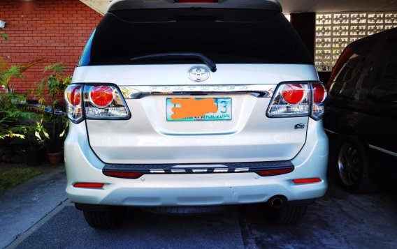 White Toyota Fortuner 2012 for sale in Automatic-3