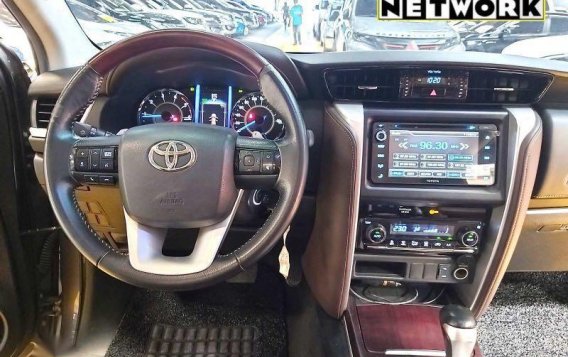 Grey Toyota Fortuner 2019 for sale in Automatic-8