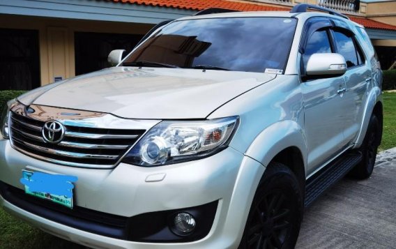 White Toyota Fortuner 2012 for sale in Automatic-1