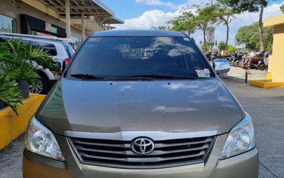 Selling Grey Toyota Innova 2013 in Bacoor-3