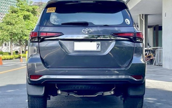 Grey Toyota Fortuner 2018 for sale in Automatic-1