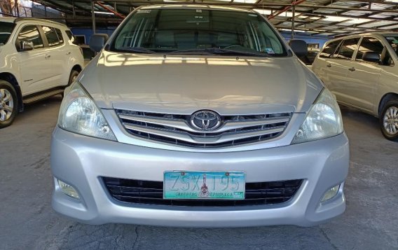 Silver Toyota Innova 2008 for sale in Las Piñas