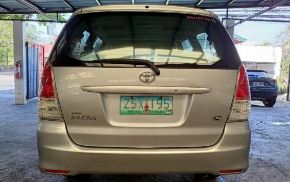 Silver Toyota Innova 2008 for sale in Las Piñas-5