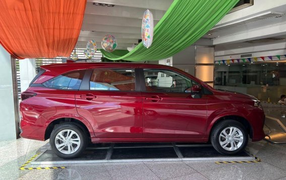 Red Toyota Avanza 2022 for sale in Manila-4