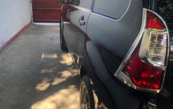 Selling Black Toyota Avanza 2017 in Cabuyao-3
