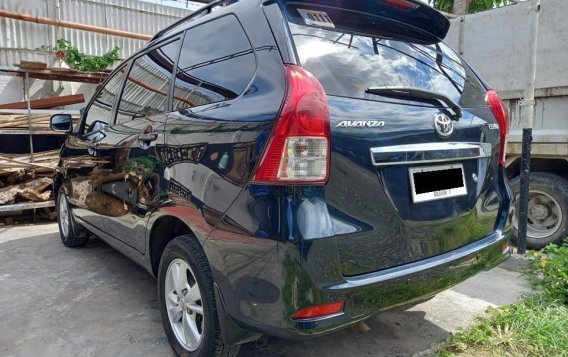 Blue Toyota Avanza 2015 for sale in Cebu -5