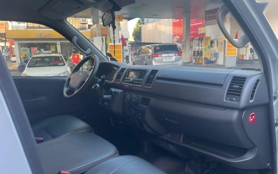 Selling Silver Toyota Hiace 2019 in Quezon -7